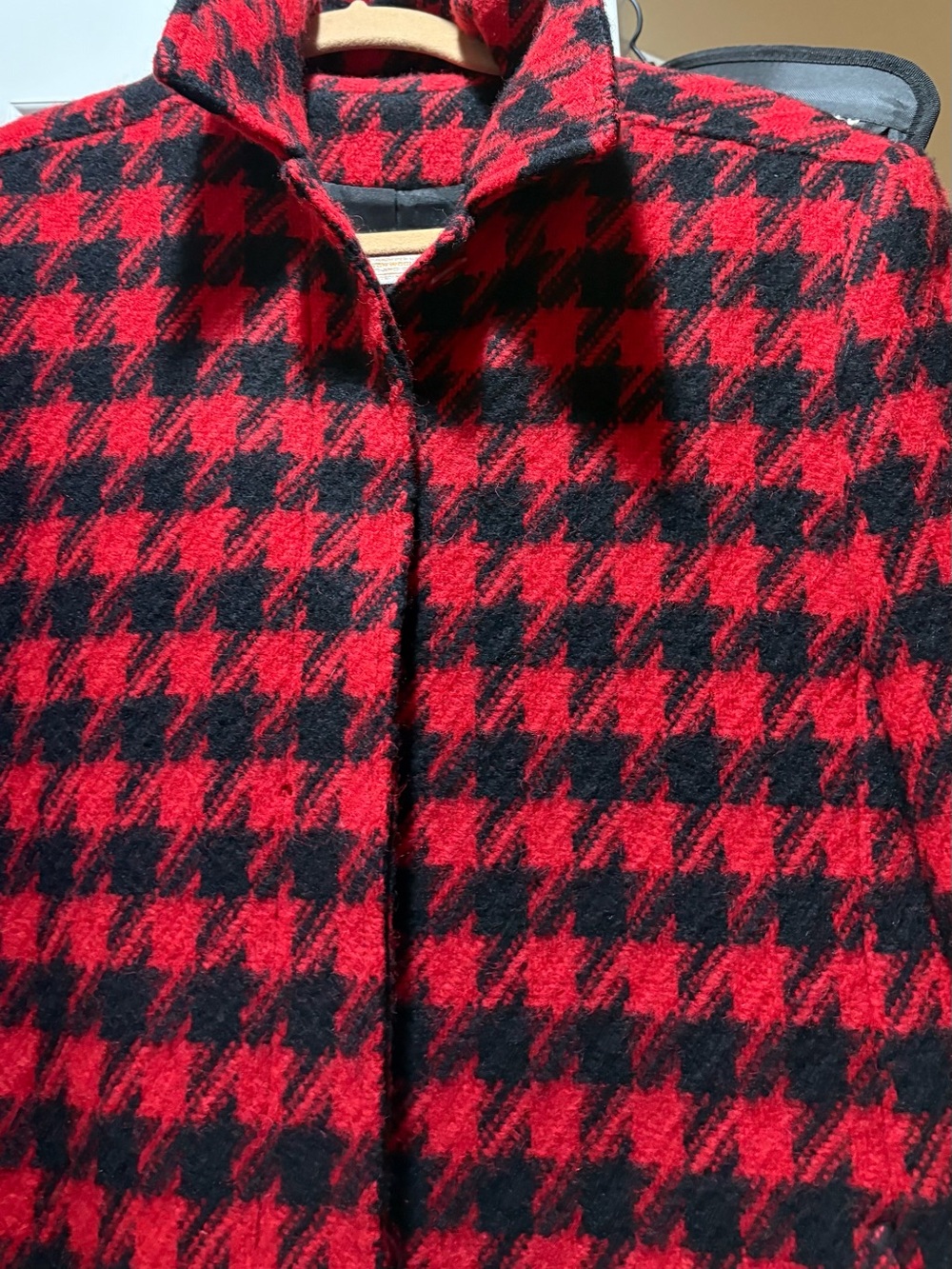 Pendleton Walking length Red/Black Traditional “Pendleton style” Wool Jacket. 10